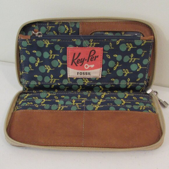 Fossil Key-Per Floral Zip Wallet *FLAW* - Picture 9 of 16